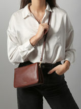 Sac Bandoulire Tradition Cuir Etrier Marron tradition ETRA0143-vue-porte